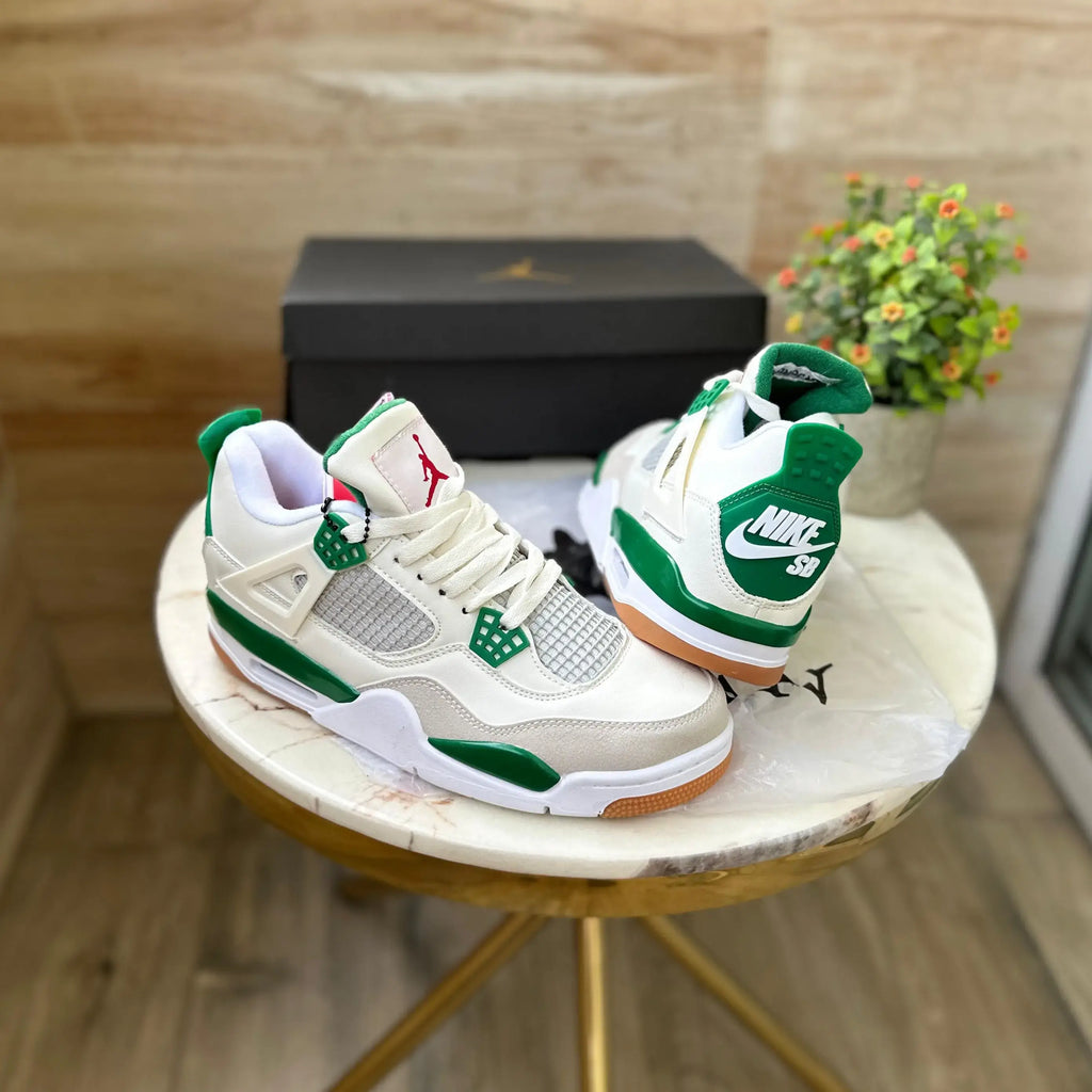AirJ Rtro4 SB Pine Greeen