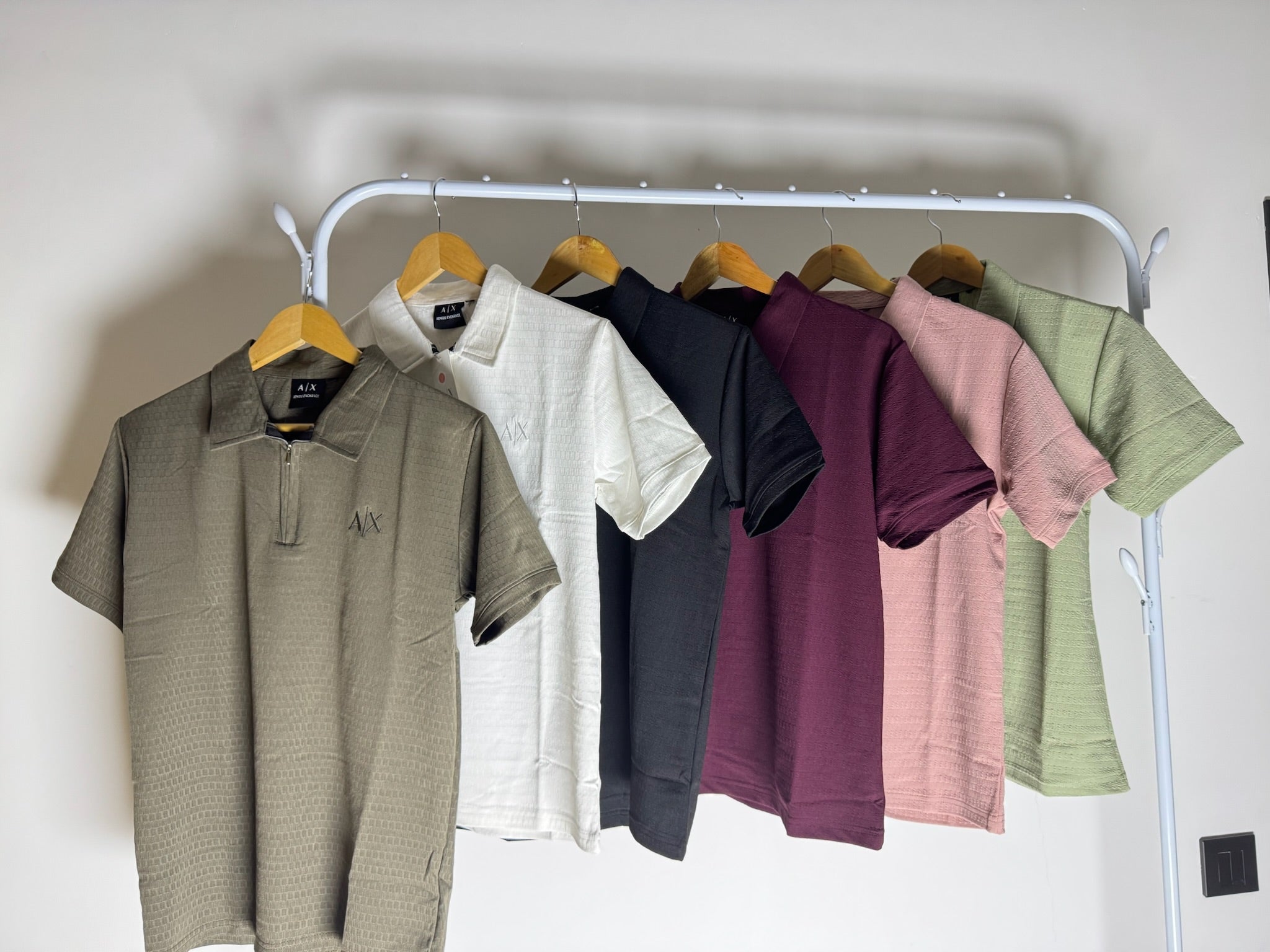 ARMNI 1777 ZIP TEE (SALE)