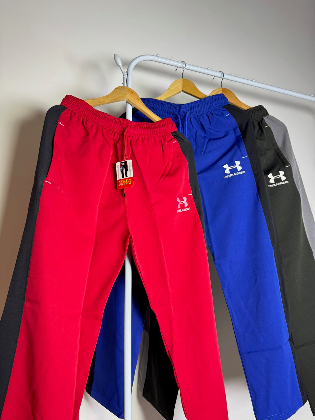 UA COMFY TRACKK