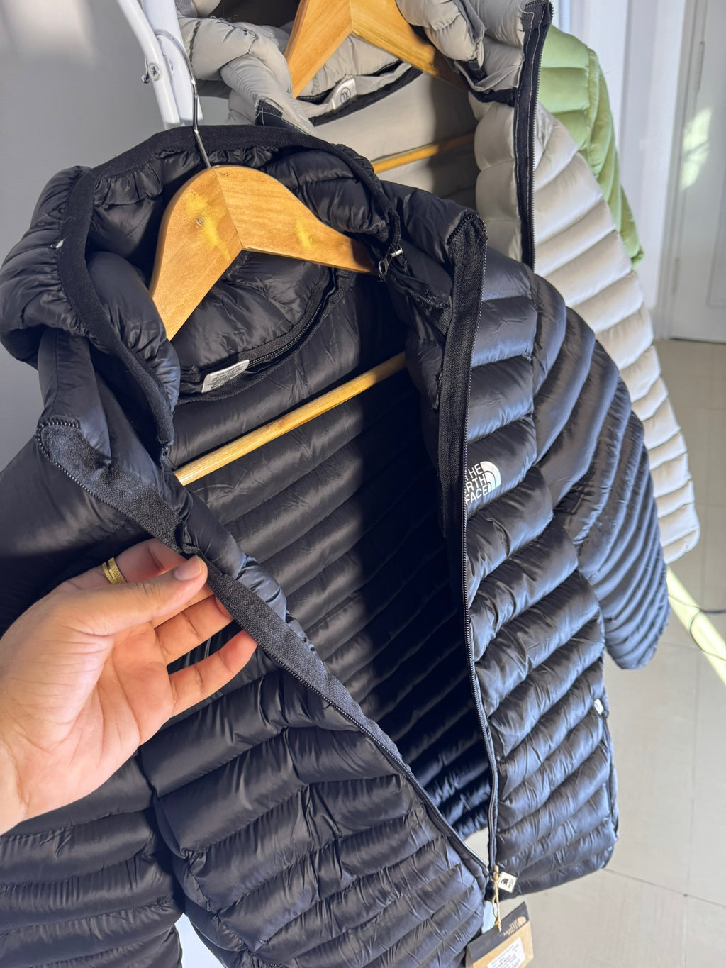 TRAVELLER ULTRA LIGHT PUFFER (POUCH PACKING)