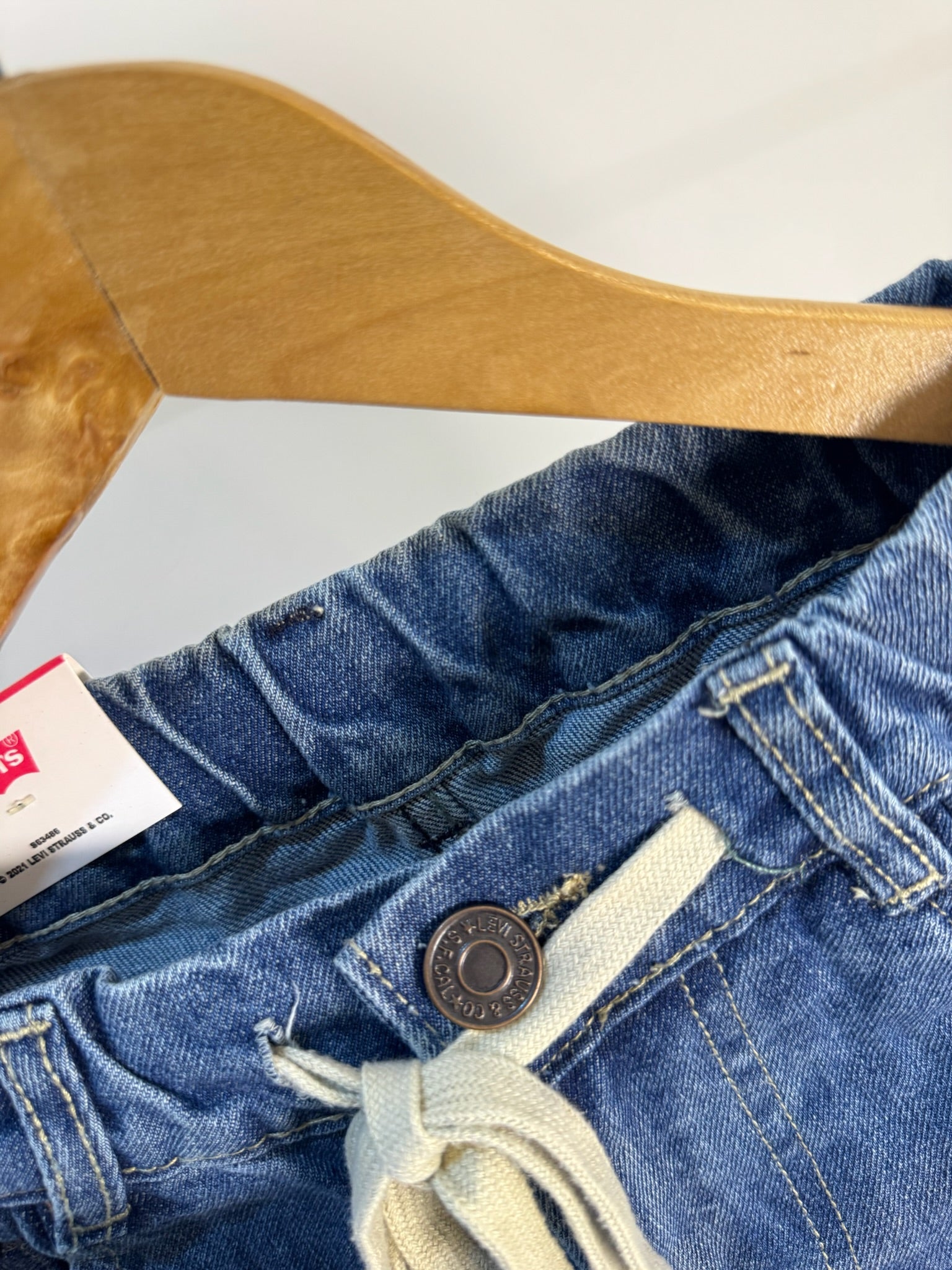LEVI DENIM JOGGERS 7625