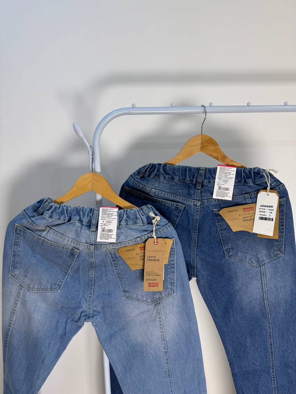 LEVI DENIM JOGGERS 7625