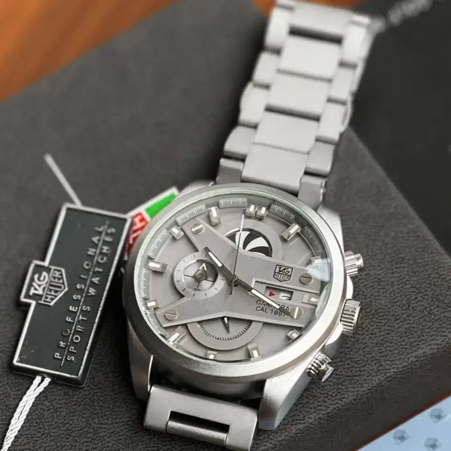 TAG CR7 GREY