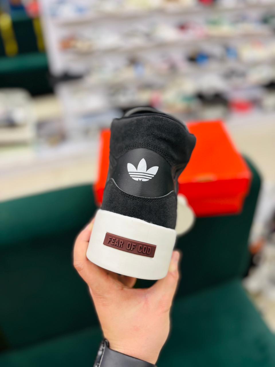 ADI FEAR OF GOD - BLACK