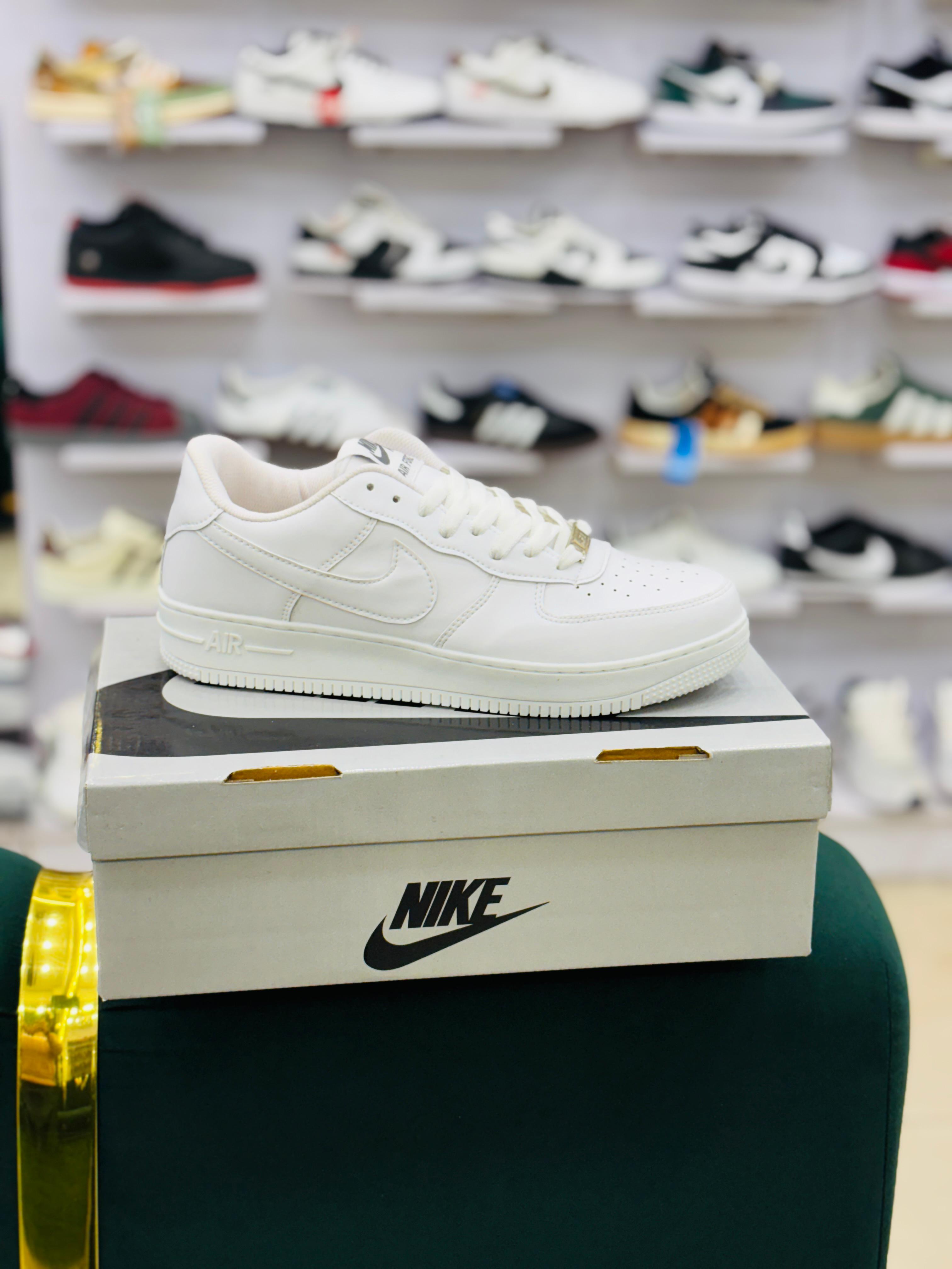 N AF1 WHITE