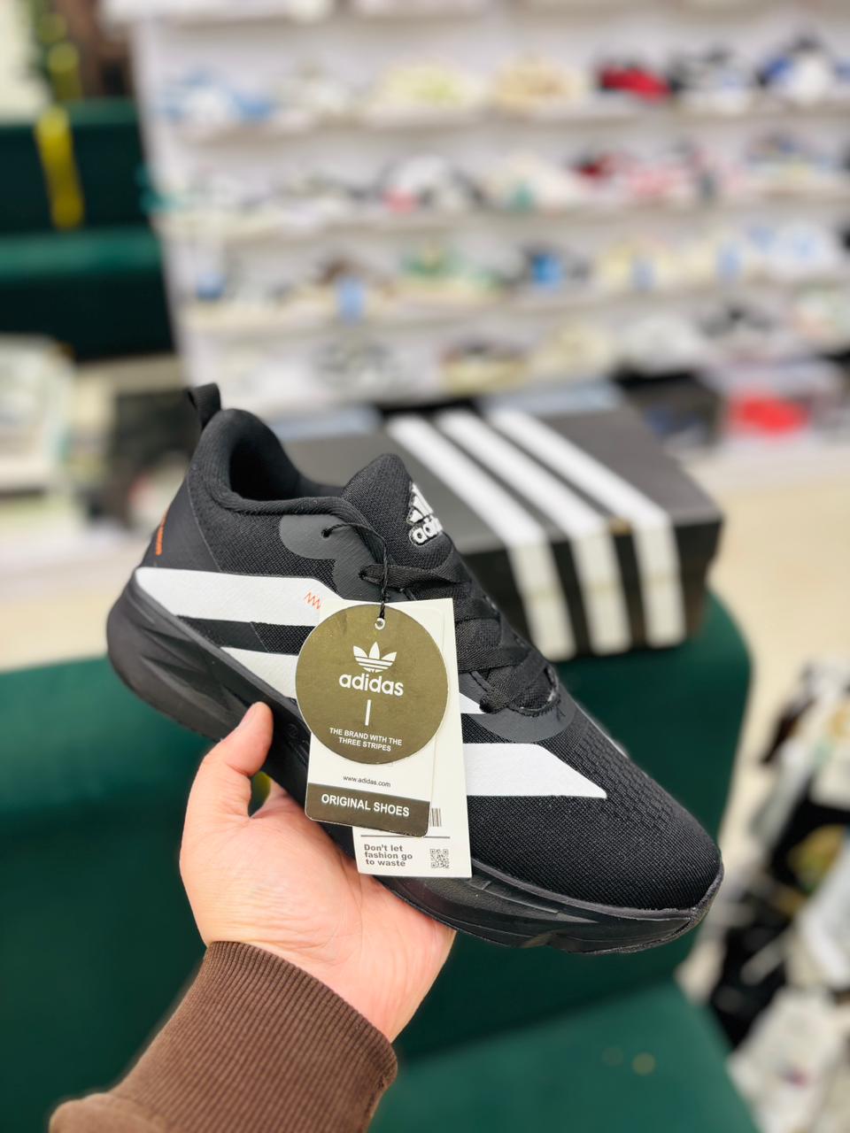 ADI TRAINER - ALL BLACK