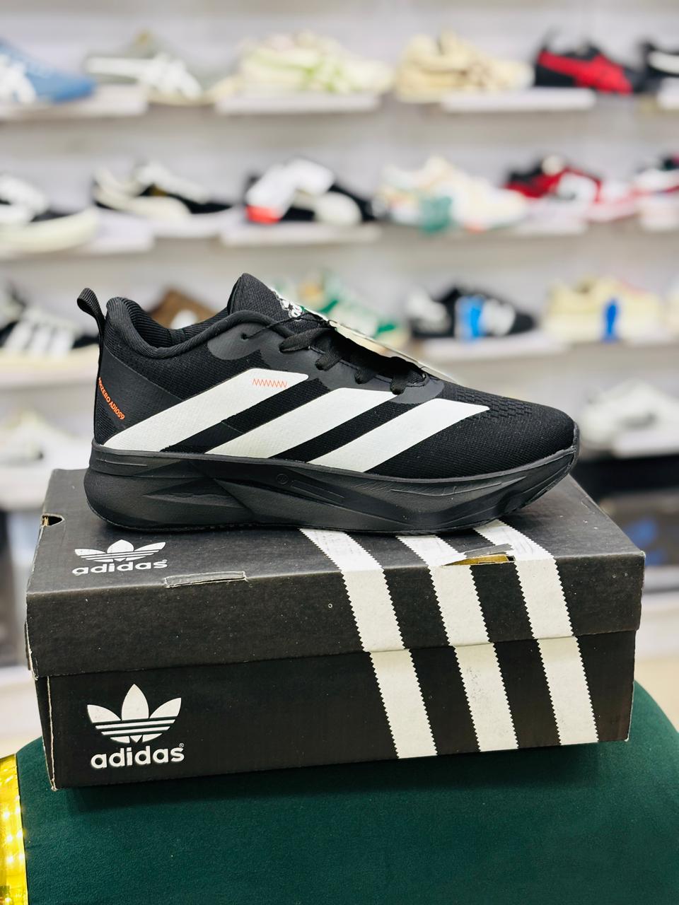 ADI TRAINER - ALL BLACK