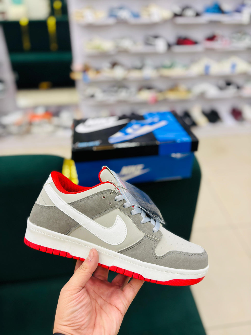 N DUNKK (GREY RED)
