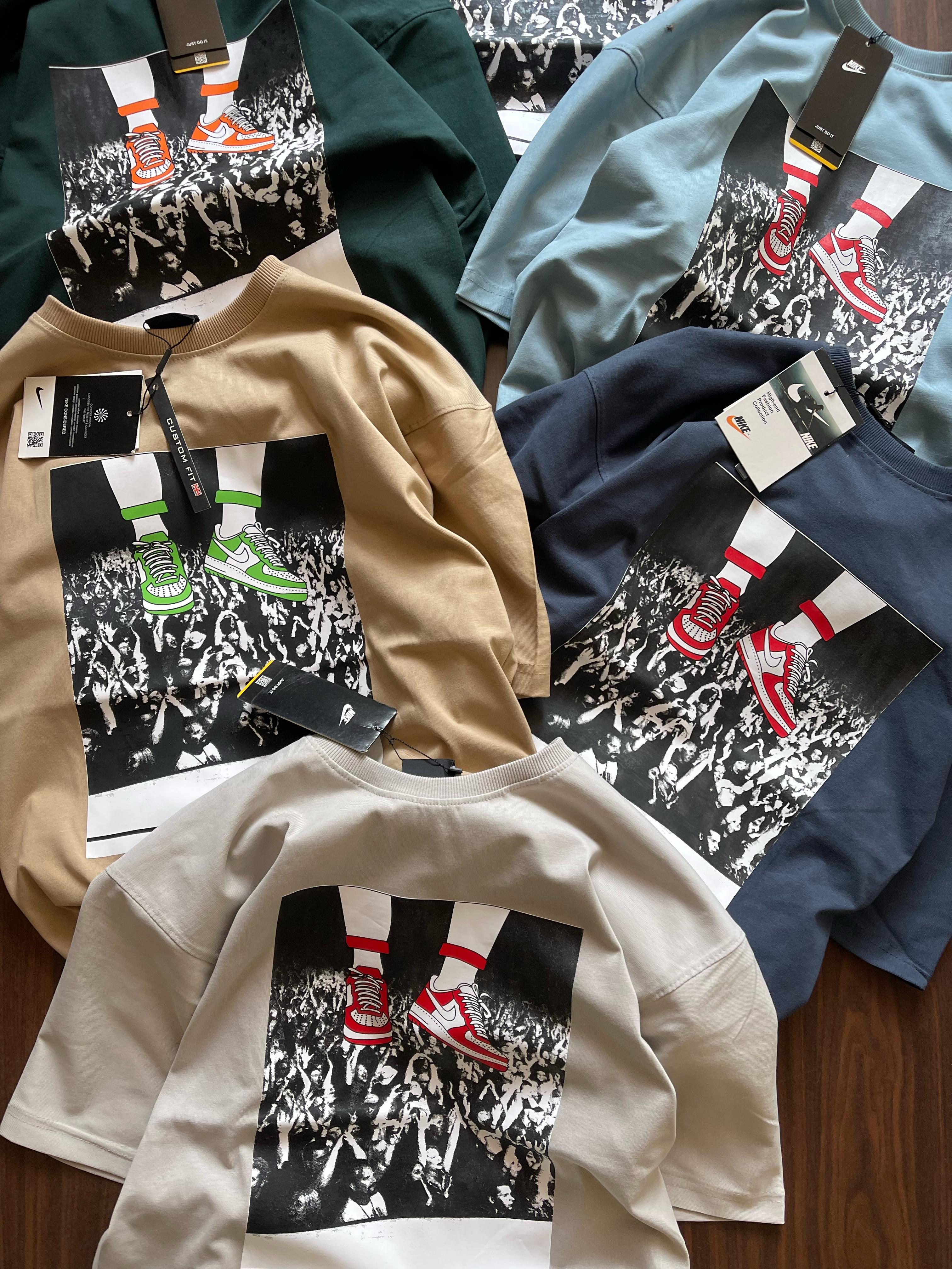 N SNEAKERHEAD ROUND TSHIRT 1811