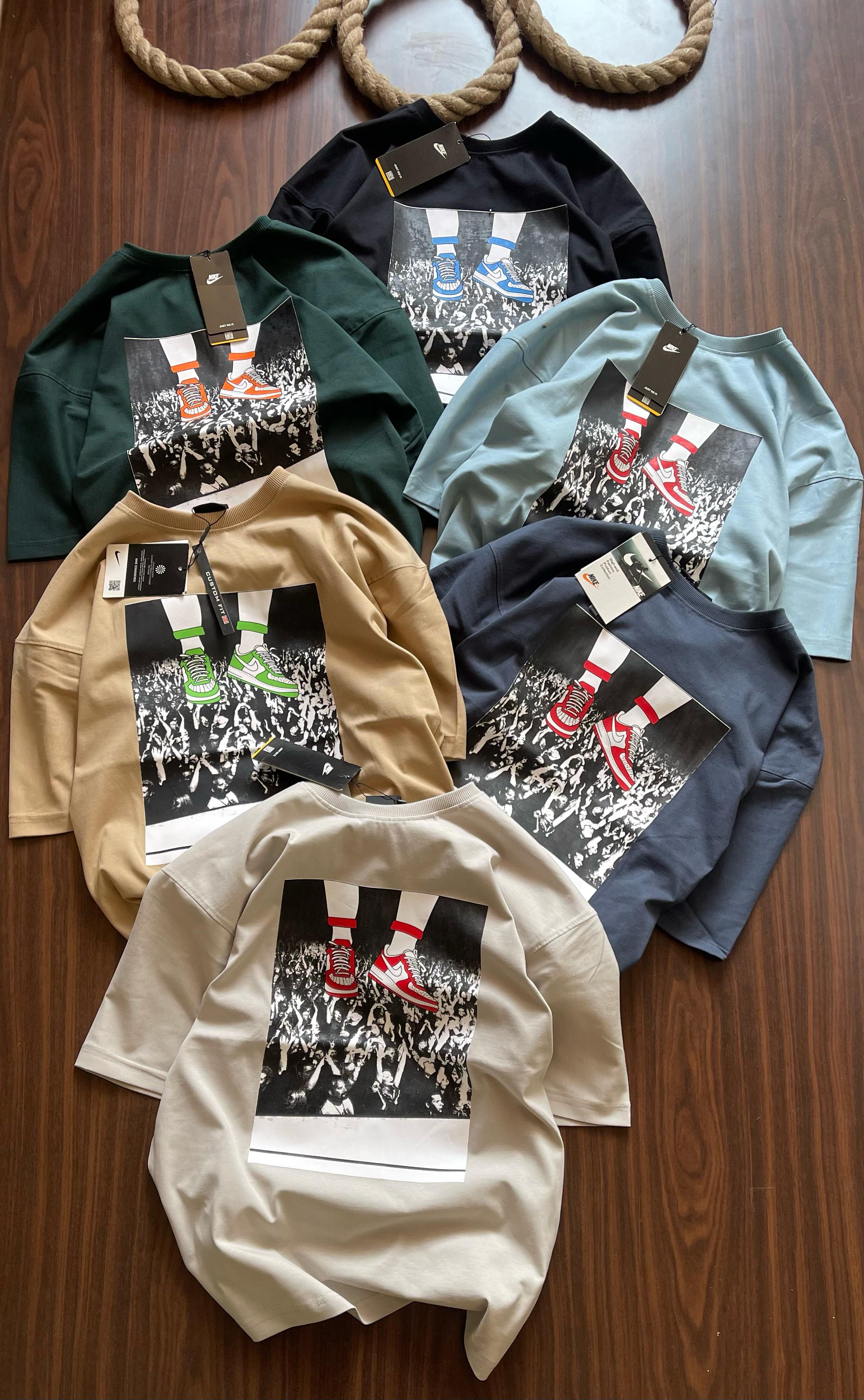 N SNEAKERHEAD ROUND TSHIRT 1811