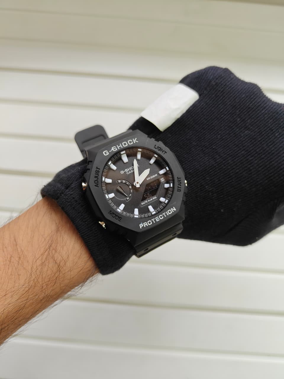 GSH0CK GA2100 - BLACK WITH WHITE CHRONO