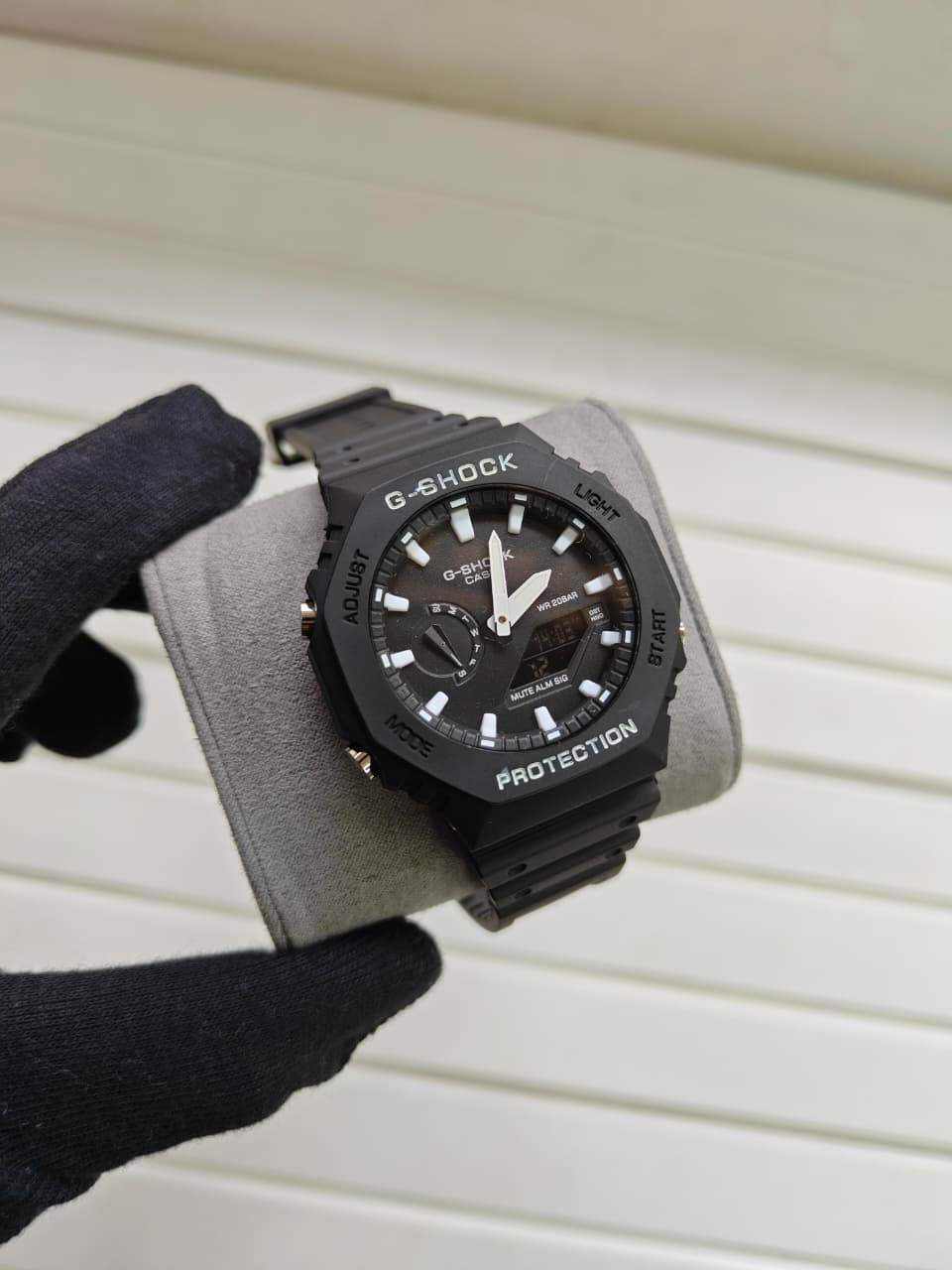 GSH0CK GA2100 - BLACK WITH WHITE CHRONO