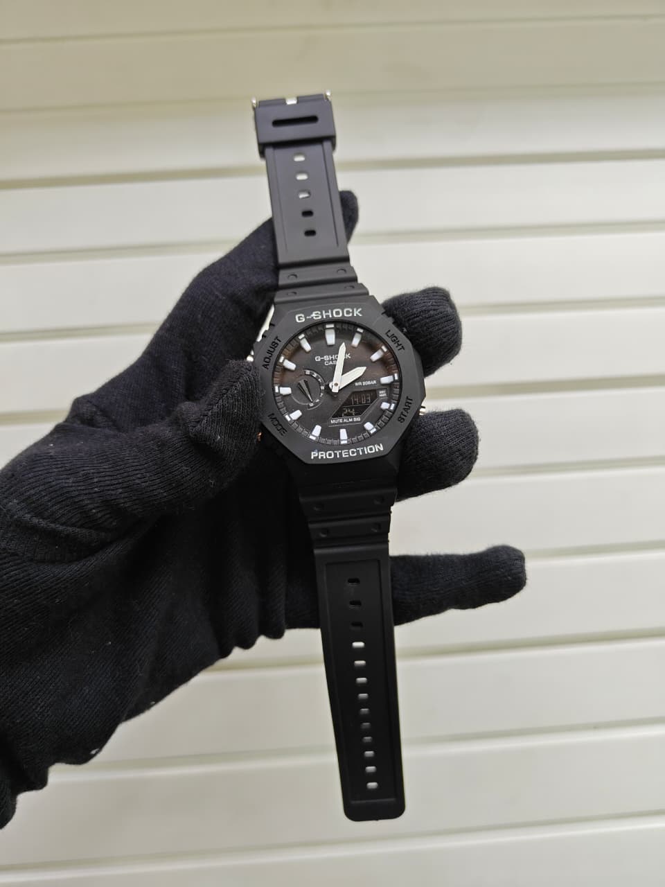 GA2100 - BLACK WITH WHITE CHRONO