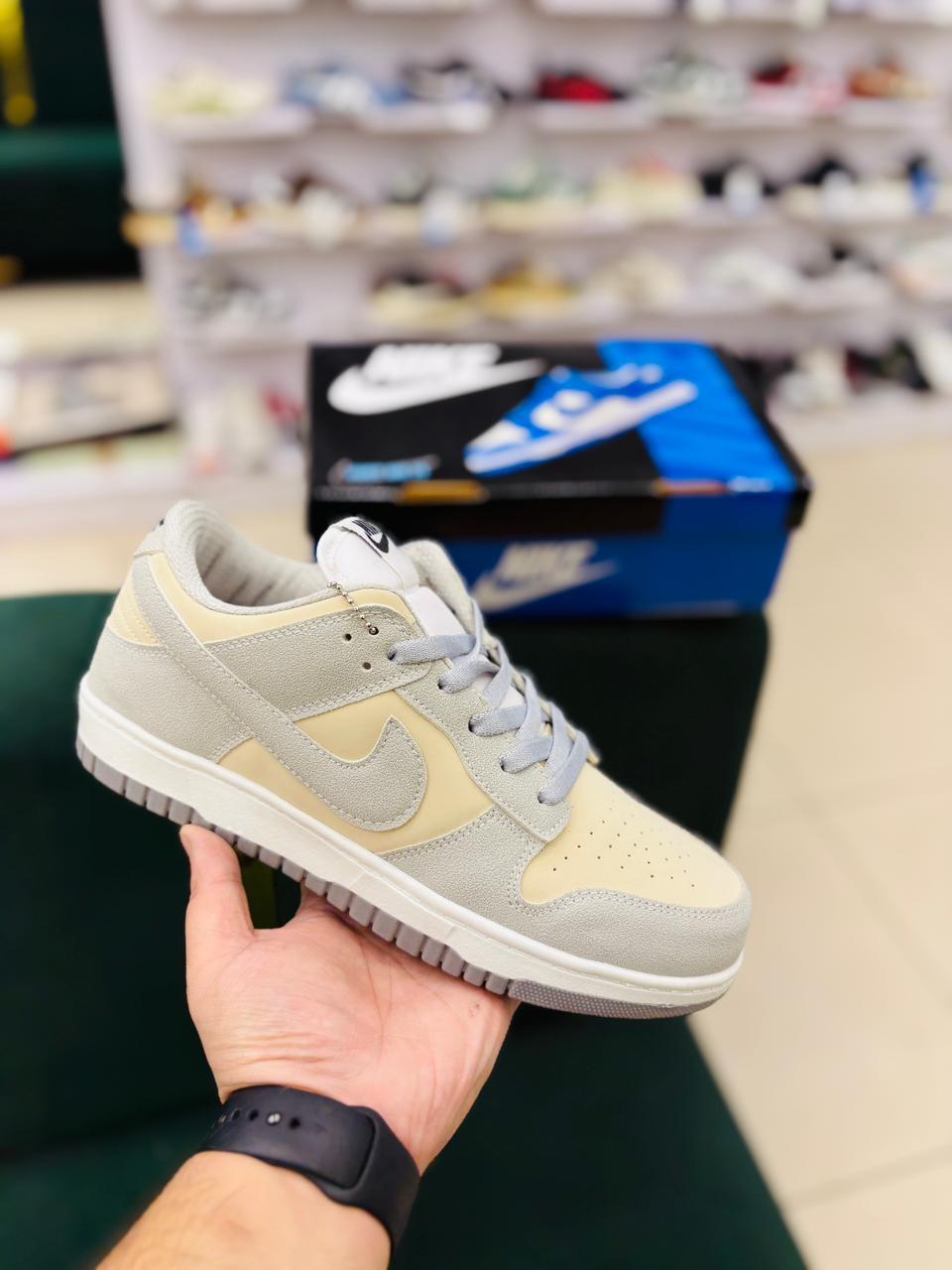 N DUNK BEIGE