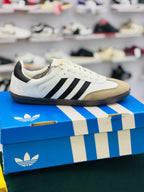 ADI SAMBAA (WHITE BLACK)