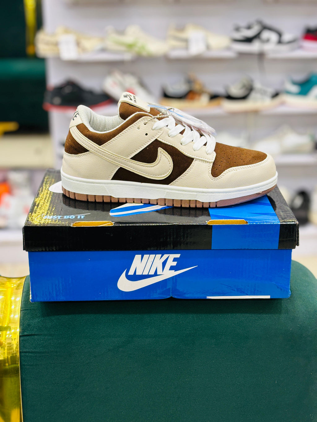 SB DUNKK LOW - CHOCOLATE