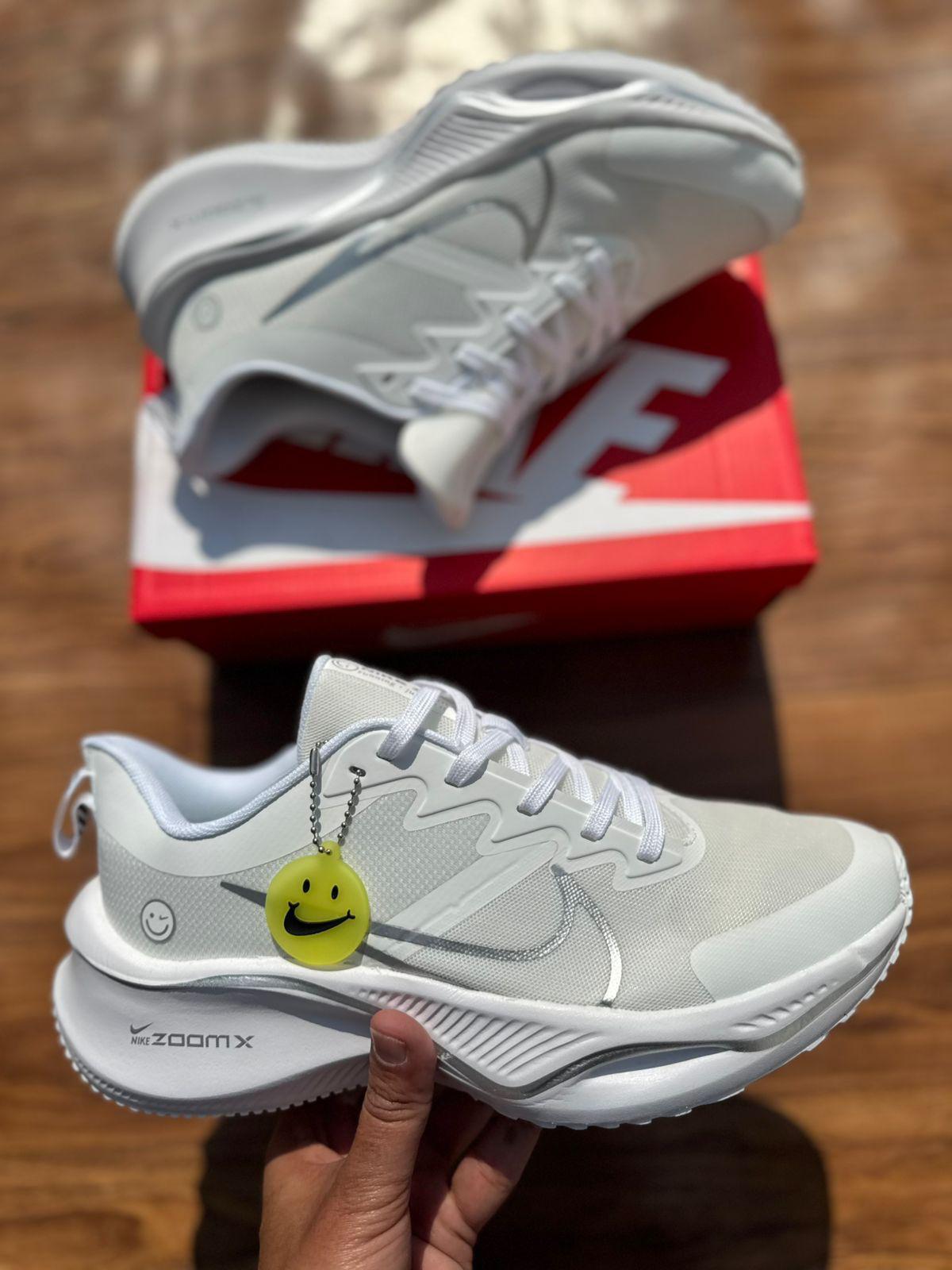 N ZOOM SMILY 2024 WHITE SILVER