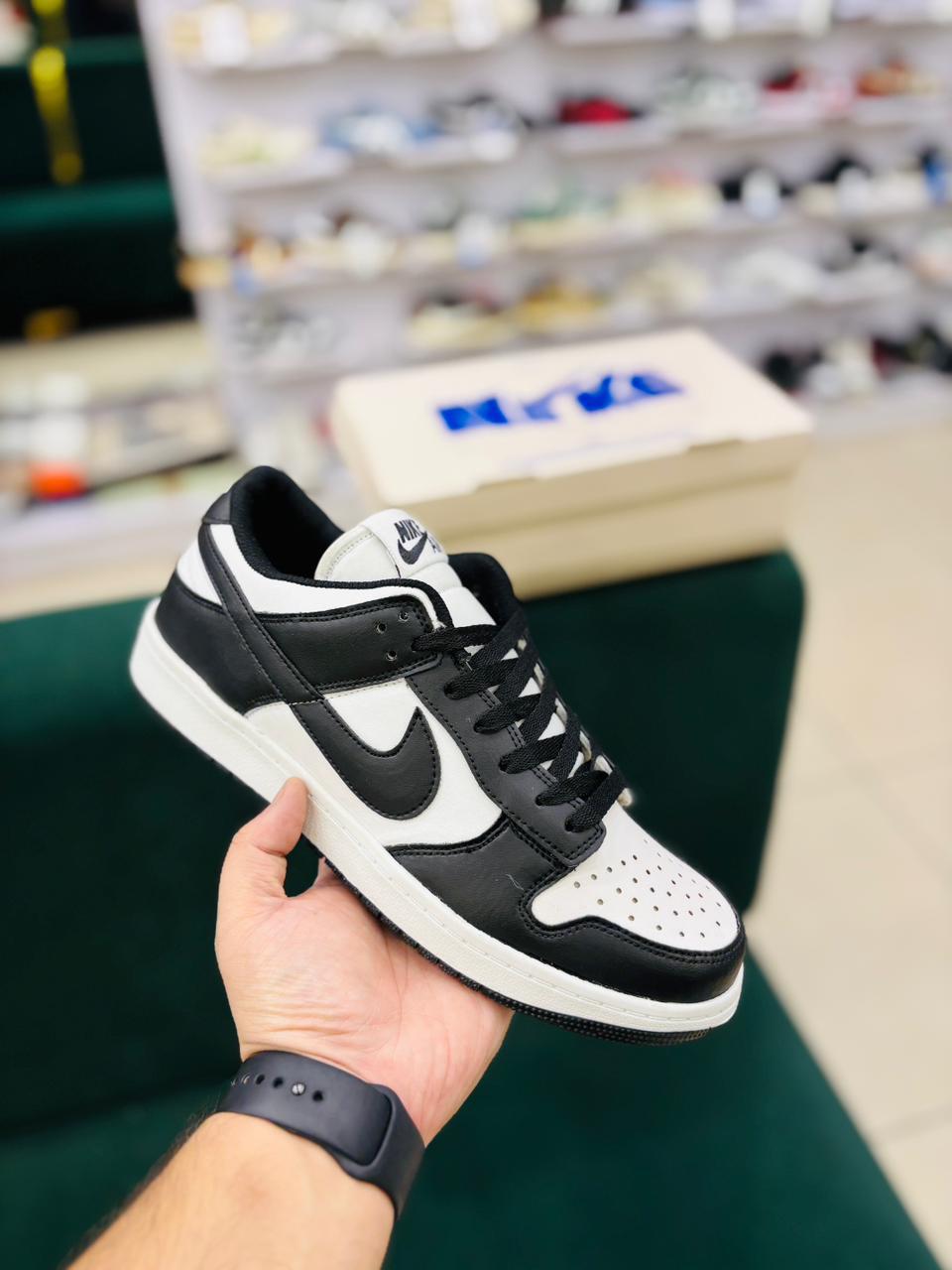 N DUNKK (BLACK)