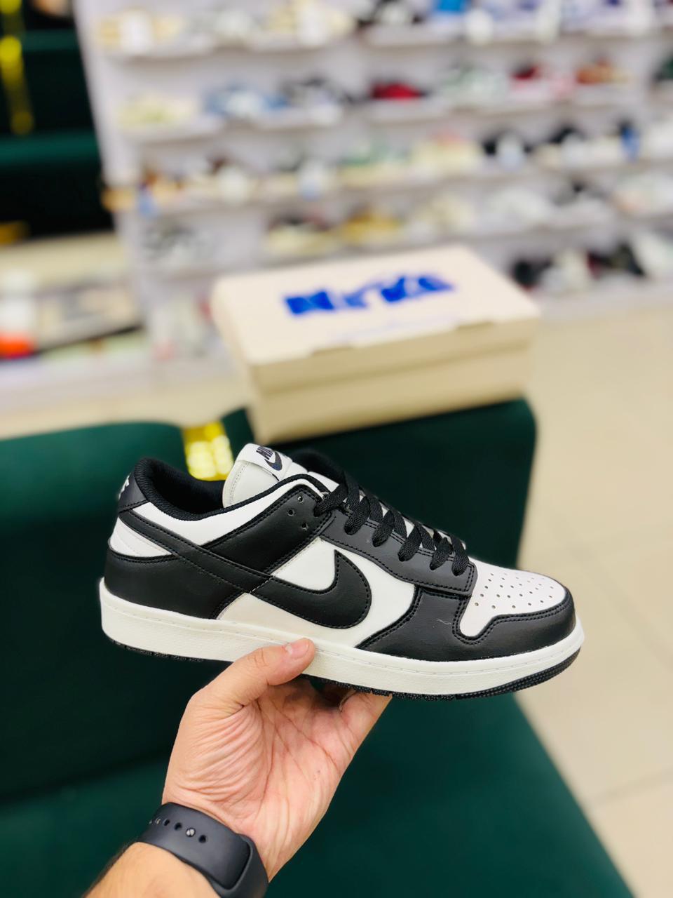 N DUNKK (BLACK)