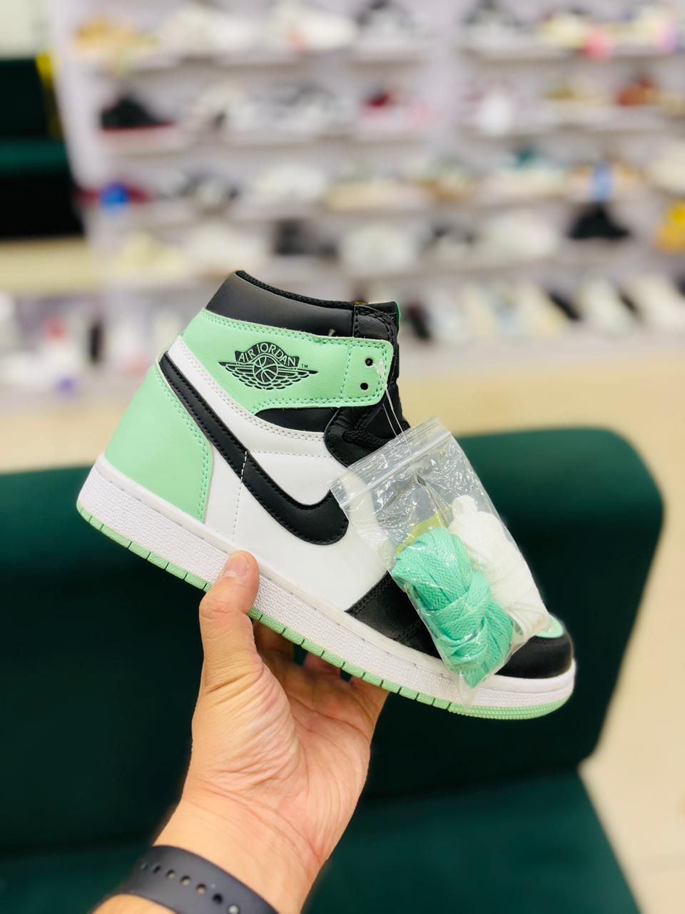 AIRJ 1 RETRO SEA