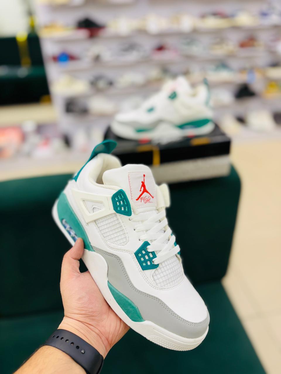 RETRO 4 - PINE GREEN
