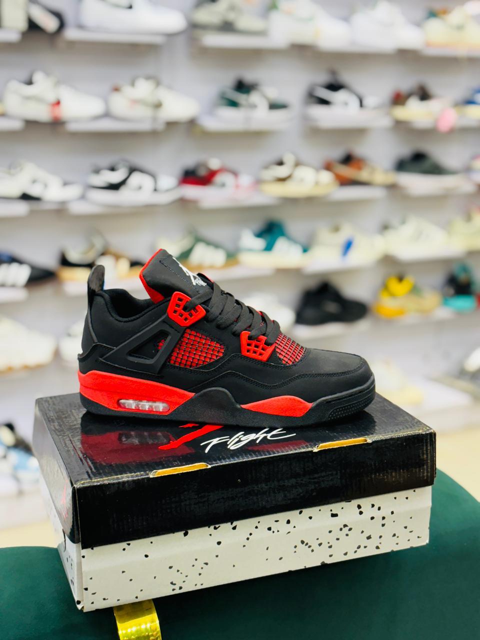 RETRO 4 - BLACK RED