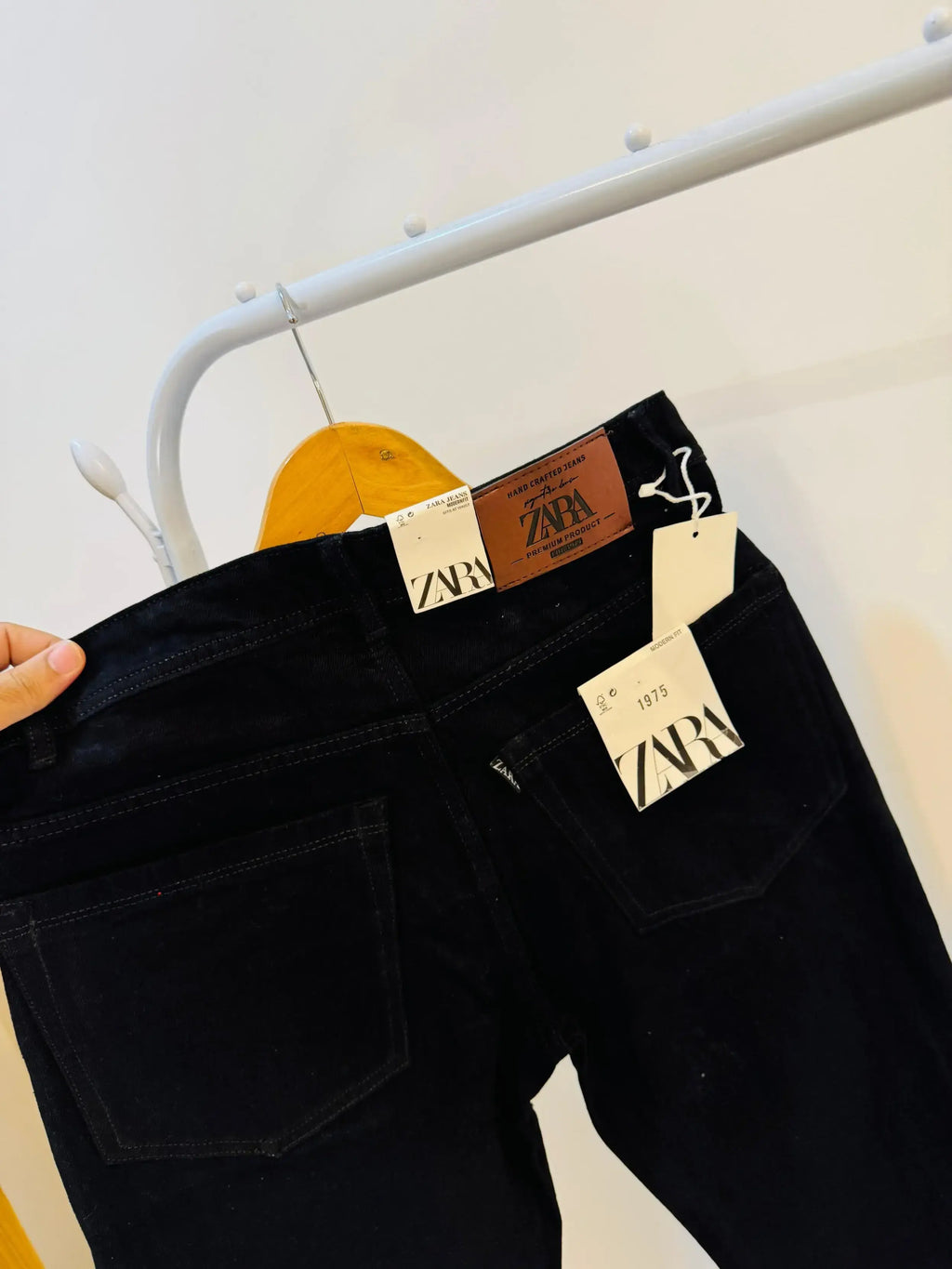 ZRA BLACK JEANS