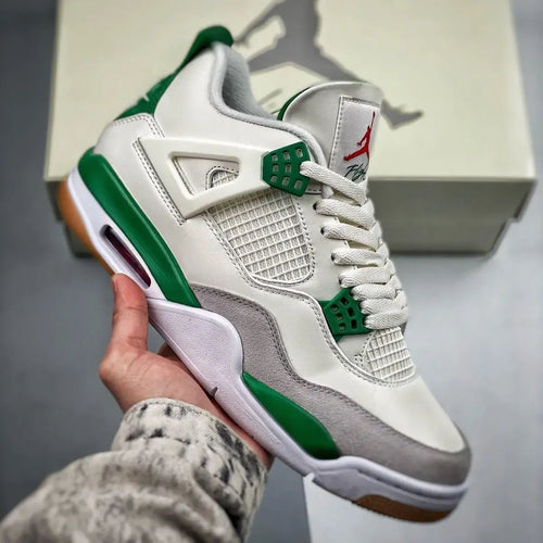 AirJ Rtro4 SB Pine Greeen