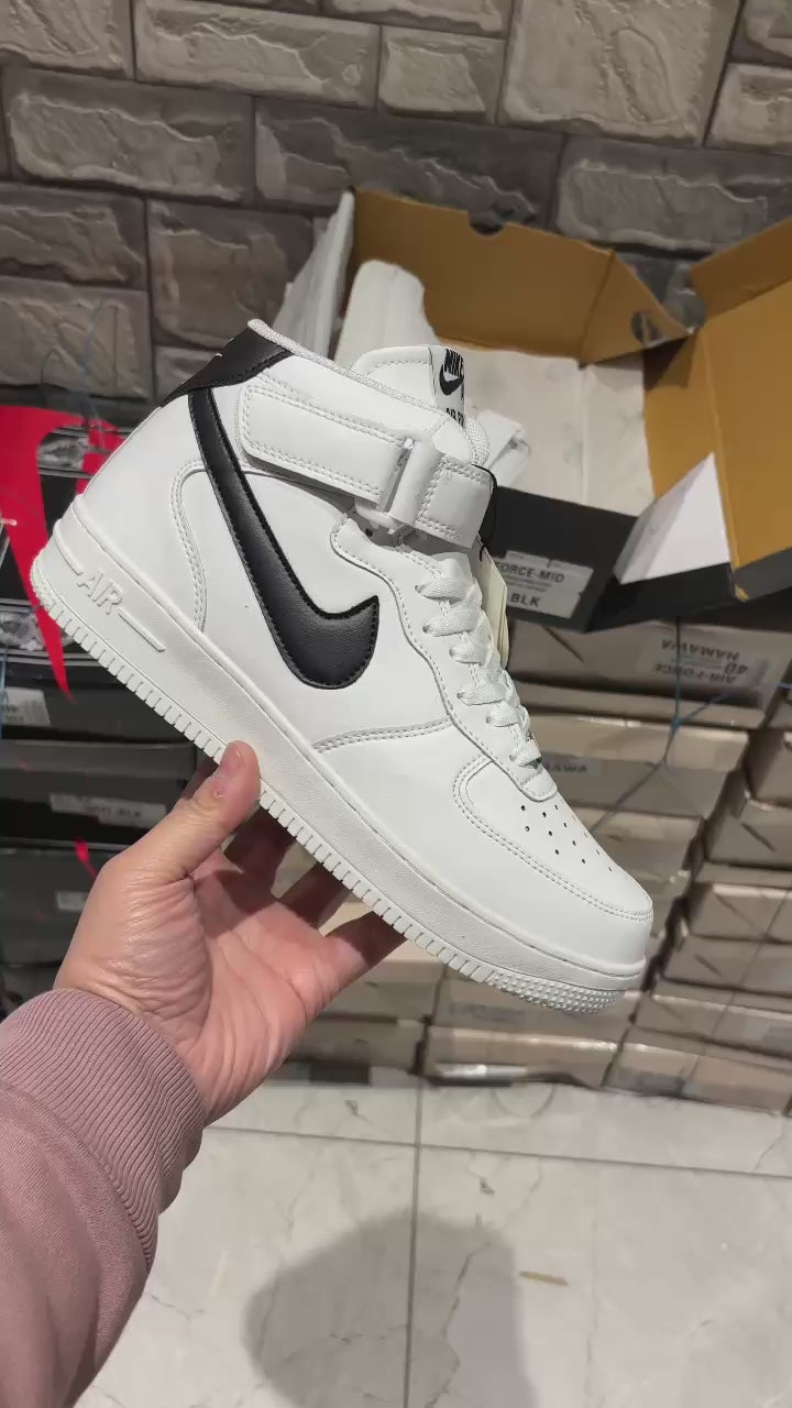 AF1 MID BLACK TICK