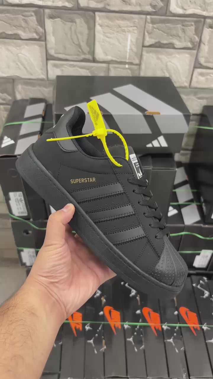 NEW SUPRSTR BLACK