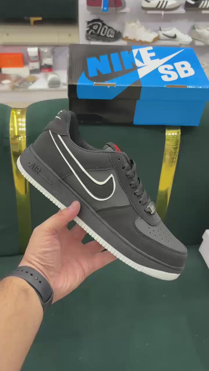 N AF1 BW