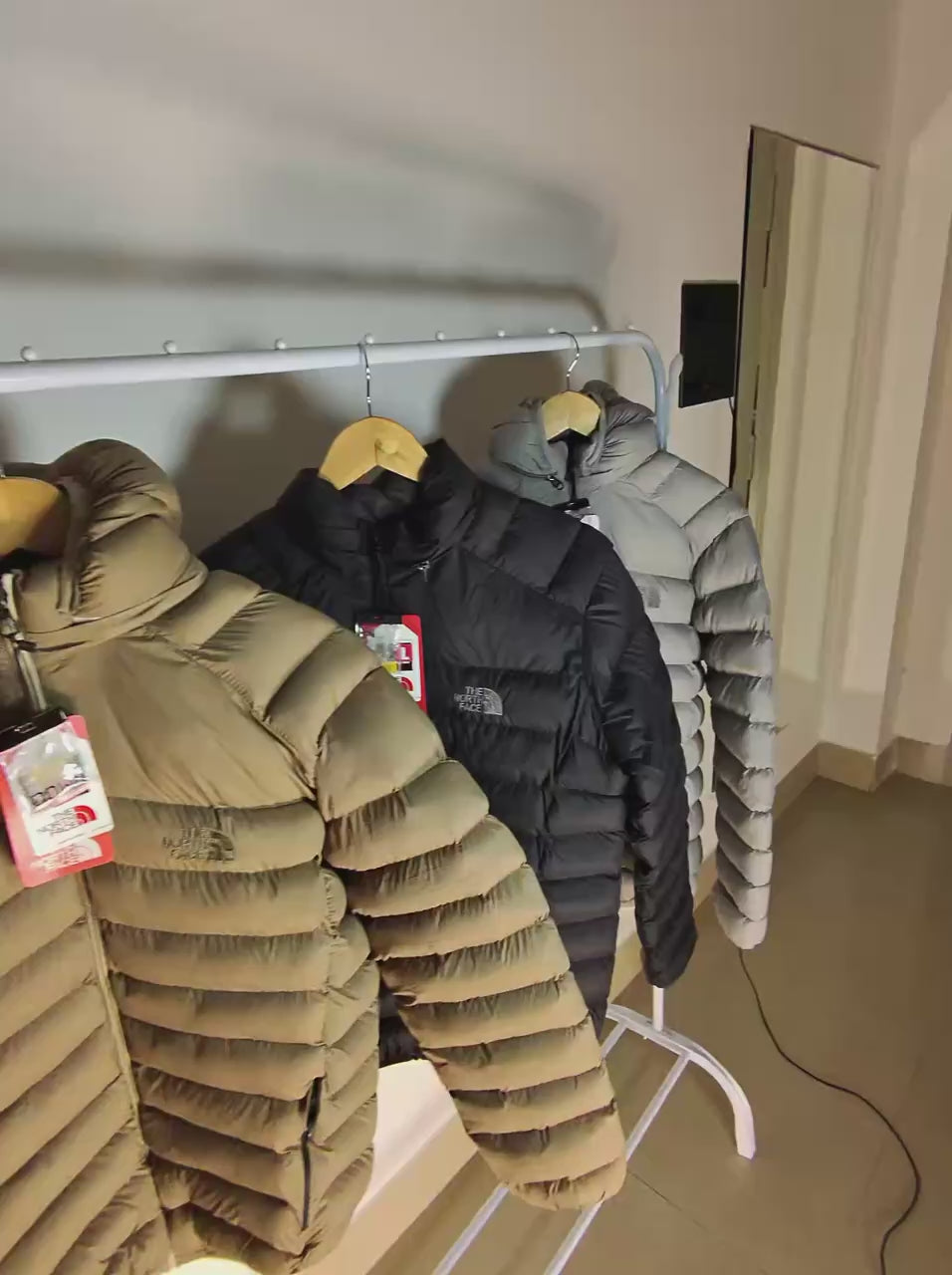 LIGHT WEIGHT PUFFER 075