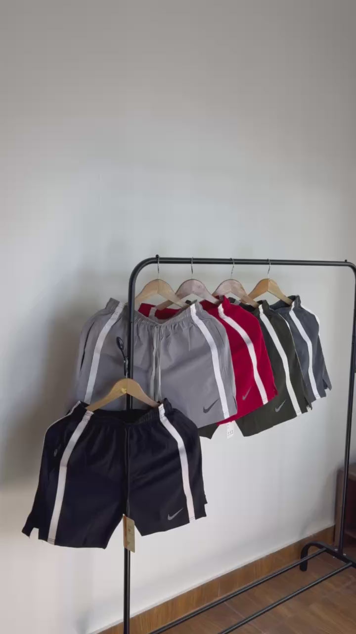 N STRIPE SHORTS