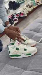 AirJ Rtro4 SB Pine Greeen